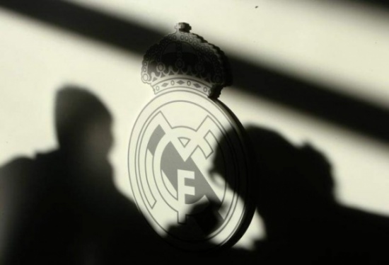 فيديو نادر لفوز ريال مدريد بدوري الأبطال 1960 بمساعدة الحكام ! فيديو نادر لفوز ريال مدريد بدوري الأبطال 1960 بمساعدة الحكام !