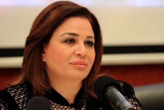 إلهام شاهين تشكو: مابقاش فيه حد بيتقدملي للجواز.. تعرف على أزواجها.. إلهام شاهين تشكو: مابقاش فيه حد بيتقدملي للجواز.. تعرف على أزواجها..