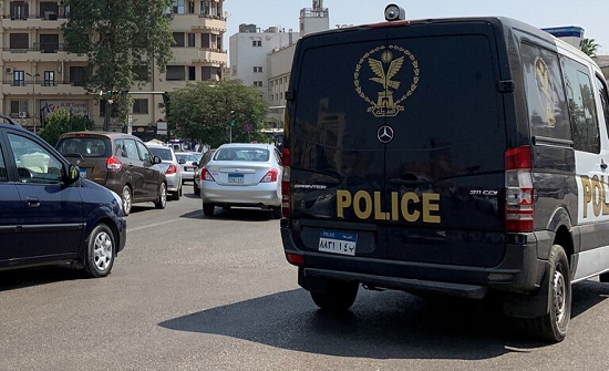 مصر .. صورته وهو يسرق شقتها فعاقبها بحرقها حتي الموت مصر .. صورته وهو يسرق شقتها فعاقبها بحرقها حتي الموت