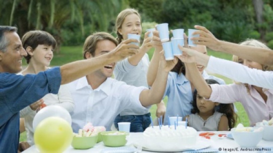 كيف تصبح محبوب الجماهير وتحظى بإعجاب الآخرين؟