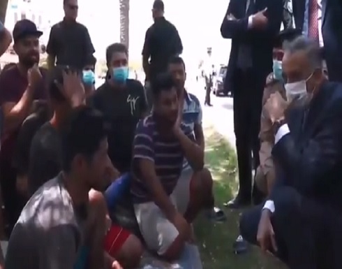 متظاهر عراقي يتحدث للكاظمي عن حبيبته التي أحبها منذ عشر سنوات - فيديو متظاهر عراقي يتحدث للكاظمي عن حبيبته التي أحبها منذ عشر سنوات - فيديو