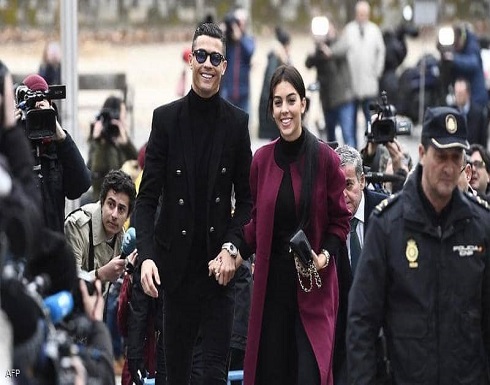 كريستيانو رونالدو يعلن حمل جورجينا بتوأم كريستيانو رونالدو يعلن حمل جورجينا بتوأم