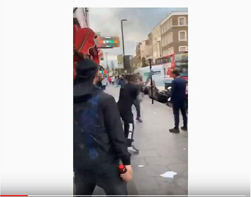 شاهد.. معركة بالسيوف والسكاكين في شوراع لندن شاهد.. معركة بالسيوف والسكاكين في شوراع لندن