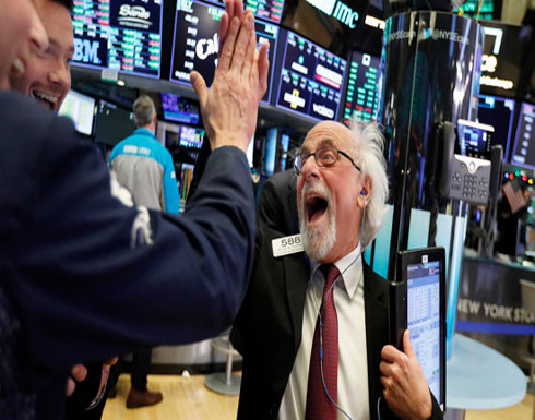 المستثمرون يضخون أموالا قياسية في الأسهم المستثمرون يضخون أموالا قياسية في الأسهم