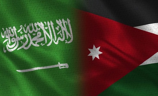 السعودية تمنع أكثر من 400 شاحنة أردنية من دخول أراضيها السعودية تمنع أكثر من 400 شاحنة أردنية من دخول أراضيها