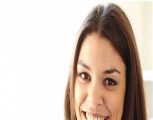الضغط على هذه النقطة بوجهك يساعد على إزالة التجاعيد الضغط على هذه النقطة بوجهك يساعد على إزالة التجاعيد