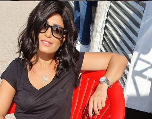شاهد : منة فضالى تنشر صورة لها بصحبة أصدقائها شاهد : منة فضالى تنشر صورة لها بصحبة أصدقائها