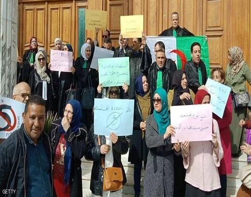 نادي قضاة الجزائر يعلن مقاطعة الانتخابات الرئاسية نادي قضاة الجزائر يعلن مقاطعة الانتخابات الرئاسية