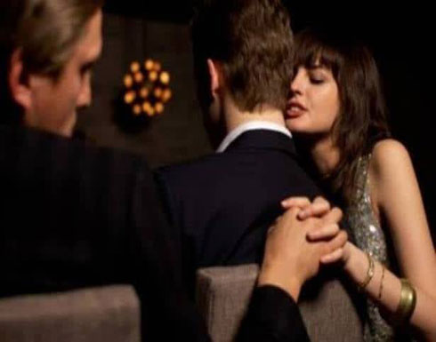 لماذا يخون الشريك وهل يسامح الرجل المرأة الخائنة؟ لماذا يخون الشريك وهل يسامح الرجل المرأة الخائنة؟