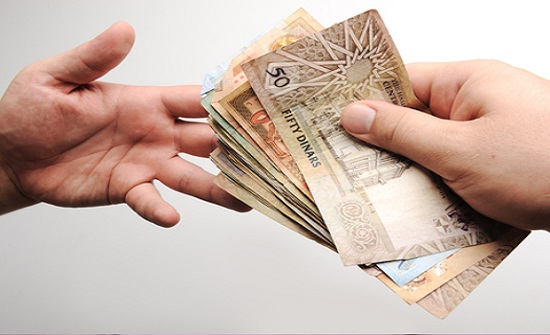 نائب رئيس الوزراء الأردني : الحكومة تقترض من اجل دفع الرواتب نائب رئيس الوزراء الأردني : الحكومة تقترض من اجل دفع الرواتب