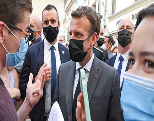 أول تعليق لماكرون بعد حادثة صفعه..وهذه عقوبة المعتدي أول تعليق لماكرون بعد حادثة صفعه..وهذه عقوبة المعتدي