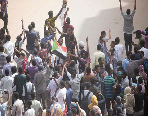 السودان.. إطلاق سراح أكثر من 2430 معتقلا منذ اندلاع الاحتجاجات السودان.. إطلاق سراح أكثر من 2430 معتقلا منذ اندلاع الاحتجاجات