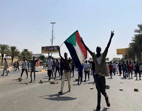 مواقف متباينة .. الاتحاد الأفريقي يعلق عضوية السودان والبنك الدولي "يوقف" مساعدته مواقف متباينة .. الاتحاد الأفريقي يعلق عضوية السودان والبنك الدولي "يوقف" مساعدته