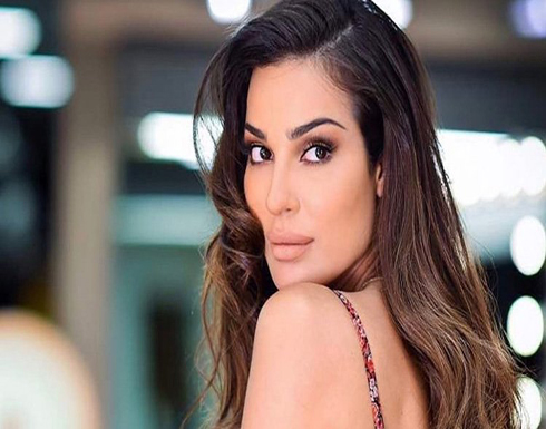 بأنوثتها الطاغية …نادين نجيم تدلل نفسها في اطلالة بلا مكياج (صور) بأنوثتها الطاغية …نادين نجيم تدلل نفسها في اطلالة بلا مكياج (صور)