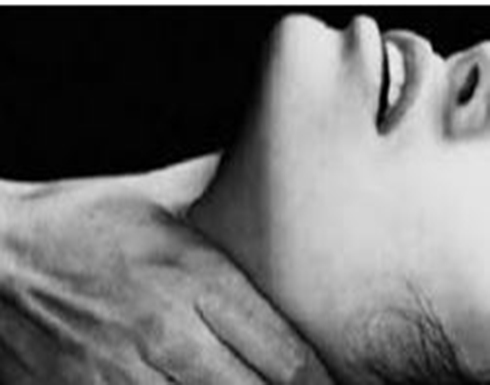 سوري يقتل امه خنقاً بسبب خلافات عائلية ! سوري يقتل امه خنقاً بسبب خلافات عائلية !