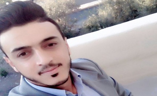 شاهد: شاب أردني يُعذب المُدخنين بما فعله بـ 2500 سيجارة شاهد: شاب أردني يُعذب المُدخنين بما فعله بـ 2500 سيجارة