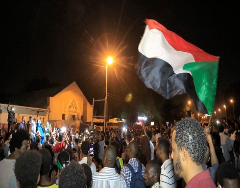 السودان.. مقتل رجل أمن بالرصاص أثناء تأمين مسيرة بذكرى فض اعتصام القيادة السودان.. مقتل رجل أمن بالرصاص أثناء تأمين مسيرة بذكرى فض اعتصام القيادة
