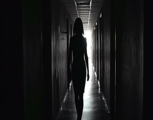 امرأة من كل 8 مهددة.. المجرم الوردي يلاحق النساء امرأة من كل 8 مهددة.. المجرم الوردي يلاحق النساء