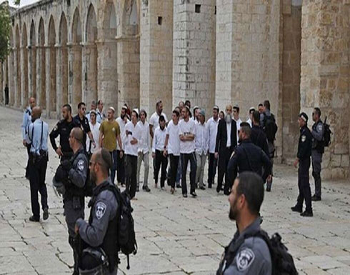السلطات الإسرائيلية تبعد 7 فلسطينيين بينهم سيدتان عن الأقصى لمدة 15 يوما السلطات الإسرائيلية تبعد 7 فلسطينيين بينهم سيدتان عن الأقصى لمدة 15 يوما