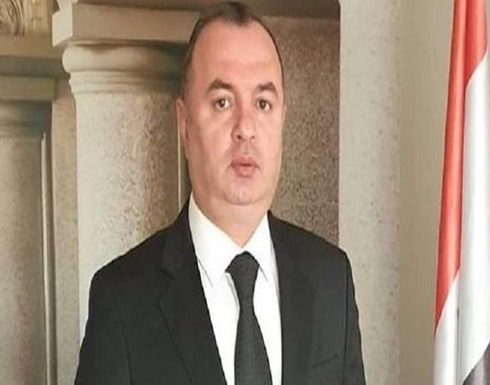 عناصر الحشد يعتدون على نائب عراقي عناصر الحشد يعتدون على نائب عراقي