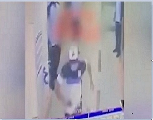 الكويت.. لحظة هروب قاتل شقيقته من المستشفى - فيديو الكويت.. لحظة هروب قاتل شقيقته من المستشفى - فيديو
