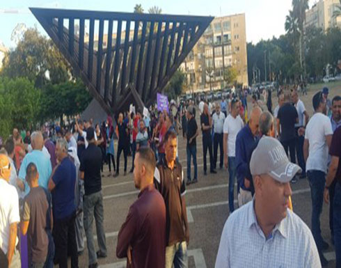 الآلاف في تل أبيب يطالبون باسقاط "قانون القومية العنصري" الآلاف في تل أبيب يطالبون باسقاط "قانون القومية العنصري"