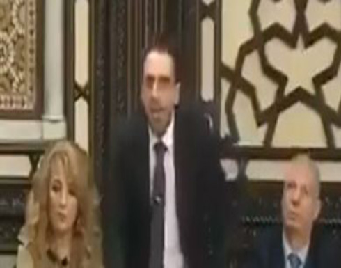 بالفيديونائب سوري: الجيش السوري بتجيلة حبة بطاطا والمليشيات وجبات ساخنة بالفيديونائب سوري: الجيش السوري بتجيلة حبة بطاطا والمليشيات وجبات ساخنة