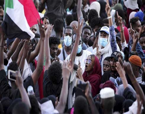مآلات الانتقال السياسي في السودان بعد انفراد المكوّن العسكري بالسلطة مآلات الانتقال السياسي في السودان بعد انفراد المكوّن العسكري بالسلطة