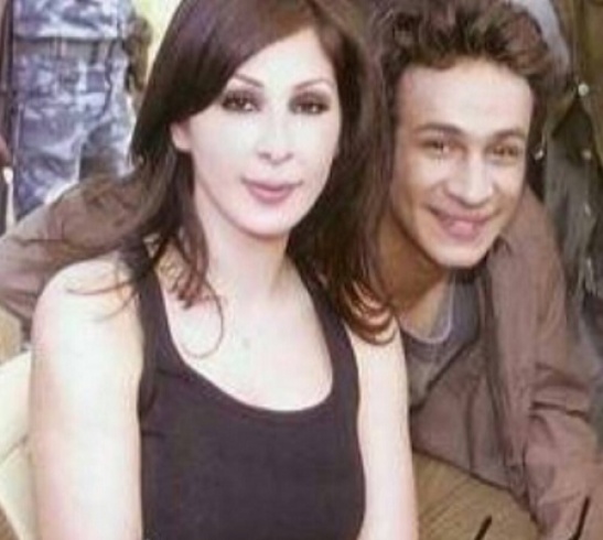 بالصور - اليسا ونجم "ستار اكاديمي" محمد عطية معاً... ما القصة؟! ولن تصدقوا كم تغير! بالصور - اليسا ونجم "ستار اكاديمي" محمد عطية معاً... ما القصة؟! ولن تصدقوا كم تغير!