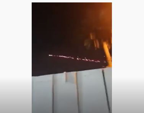 استهداف محيط السفارة الأميركية بصواريخ كاتيوشا في بغداد .. شاهد استهداف محيط السفارة الأميركية بصواريخ كاتيوشا في بغداد .. شاهد