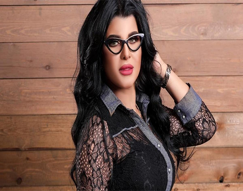 حبس زوجة فنان مصري بعد ضبطها في حالة سكر حبس زوجة فنان مصري بعد ضبطها في حالة سكر