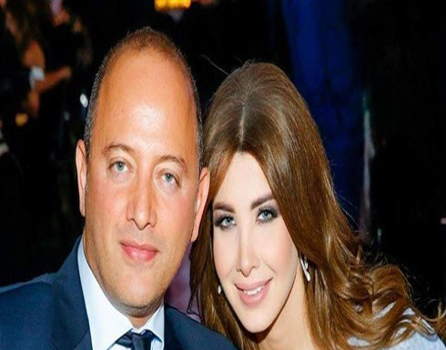 نانسي عجرم "تتغنج" وزوجها ينظر اليها بكثير من الحب.. لقطة خاطفة لهما (صورة) نانسي عجرم "تتغنج" وزوجها ينظر اليها بكثير من الحب.. لقطة خاطفة لهما (صورة)
