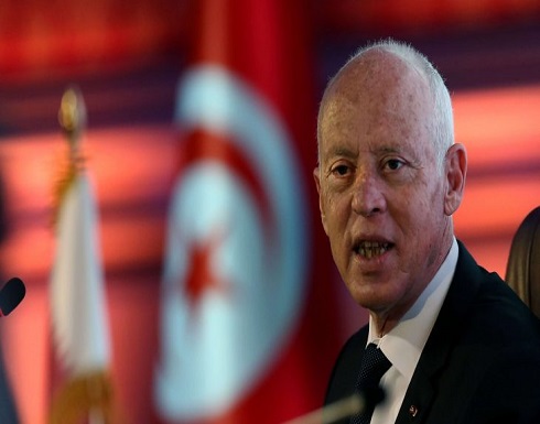 المثقفون الذي صفقوا لقيس سعيد باتوا يخشون الانجراف الاستبدادي بعد 50 سنة من الديكتاتورية المثقفون الذي صفقوا لقيس سعيد باتوا يخشون الانجراف الاستبدادي بعد 50 سنة من الديكتاتورية