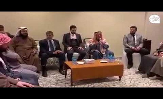 بالفيديو .. داعية أردني يتوفى خلال خطبته في جاهة بالكويت بالفيديو .. داعية أردني يتوفى خلال خطبته في جاهة بالكويت