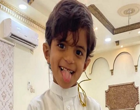 فيديو يأسر القلوب لطفل سعودي يسمع لأول مرة.. شاهد رد فعله فيديو يأسر القلوب لطفل سعودي يسمع لأول مرة.. شاهد رد فعله