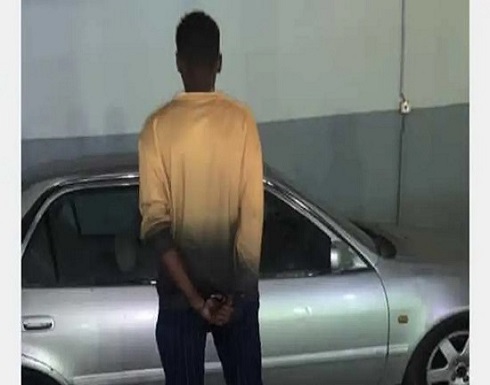 فيديو رهيب من الرياض.. حاصر امرأة وسط الشارع وأسقطها أرضاً فيديو رهيب من الرياض.. حاصر امرأة وسط الشارع وأسقطها أرضاً
