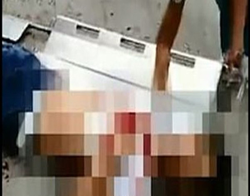 بالفيديو : عايرها بوزنها فقتلته.. امرأة تطعن حبيبها بالمقص في وسط الشارع بالفيديو : عايرها بوزنها فقتلته.. امرأة تطعن حبيبها بالمقص في وسط الشارع