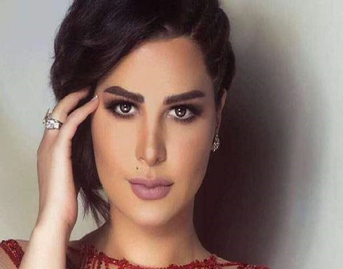 شمس تنشر صورة بتنورة قصيرة جدا وتعلق : لا تخجل من تفرّدك .. شاهد شمس تنشر صورة بتنورة قصيرة جدا وتعلق : لا تخجل من تفرّدك .. شاهد