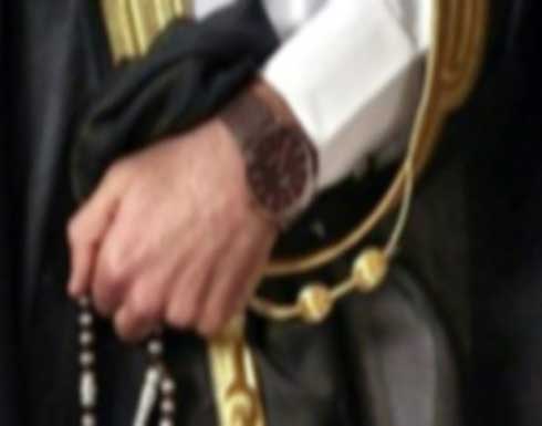شيخ مزيف بـ الكويت أوهم 30 فتاة بالزواج وهذا ما سلبه منهن شيخ مزيف بـ الكويت أوهم 30 فتاة بالزواج وهذا ما سلبه منهن