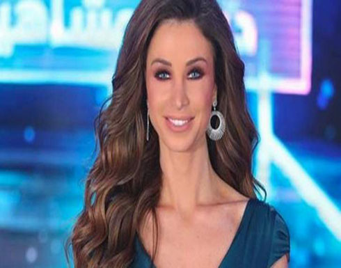 أنابيلا هلال تتألق بالاسود اللامع القصير بإطلالة جريئة .. شاهد أنابيلا هلال تتألق بالاسود اللامع القصير بإطلالة جريئة .. شاهد