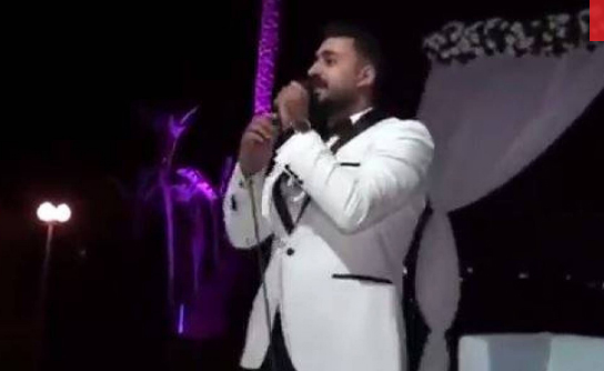 بالفيديو - شاهدوا أغرب مفاجأة قدمها عريس لعروسه يوم زفافهما بالفيديو - شاهدوا أغرب مفاجأة قدمها عريس لعروسه يوم زفافهما