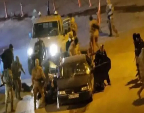 الحرس الثوري يهاجم محتجي كردستان إيران.. ومقتل 13 الحرس الثوري يهاجم محتجي كردستان إيران.. ومقتل 13