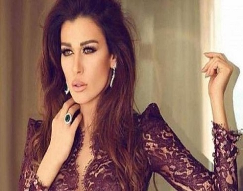 بالفيديو: بعد الانتقادات التي تلقتها.. نادين الراسي ترّد: "مستواي الأرض وبيشرّفني" بالفيديو: بعد الانتقادات التي تلقتها.. نادين الراسي ترّد: "مستواي الأرض وبيشرّفني"