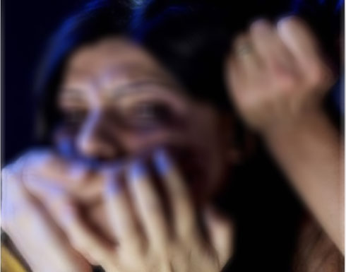 3 ذئاب بشرية يختطفون فتاة كويتية ويعتدون عليها 3 ذئاب بشرية يختطفون فتاة كويتية ويعتدون عليها