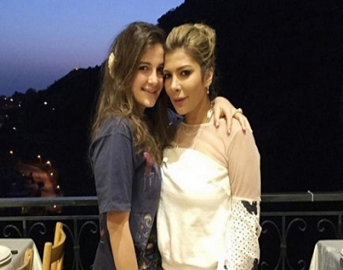بوصلة رقص.. ابنة أصالة تشعل السوشيال ميديا بفيديو جديد من حفل خطوبتها بوصلة رقص.. ابنة أصالة تشعل السوشيال ميديا بفيديو جديد من حفل خطوبتها