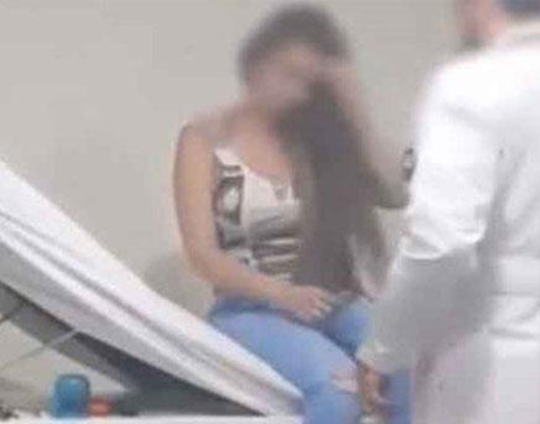 ممرضة مصرية تستدرج طبيبا إلى منزلها ثم تفاجئه بفتاة بارعة الجمال وتصويره في وضع مخل ممرضة مصرية تستدرج طبيبا إلى منزلها ثم تفاجئه بفتاة بارعة الجمال وتصويره في وضع مخل