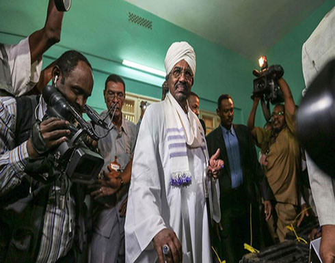 البشير يحل حكومة الوفاق الوطني في السودان البشير يحل حكومة الوفاق الوطني في السودان