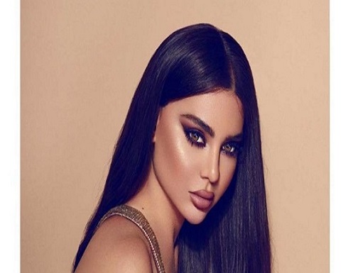 شاهد.. قمر ترد على منتقدي صورتها العارية: “شو يعني بنت عربية؟” شاهد.. قمر ترد على منتقدي صورتها العارية: “شو يعني بنت عربية؟”