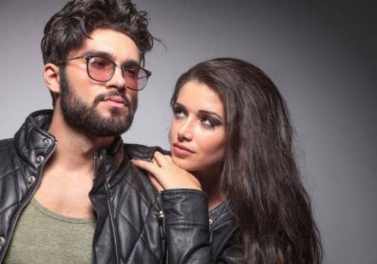 خائن أو وفيّ.. شكل لحيته يكشف نواياه تجاهك! خائن أو وفيّ.. شكل لحيته يكشف نواياه تجاهك!