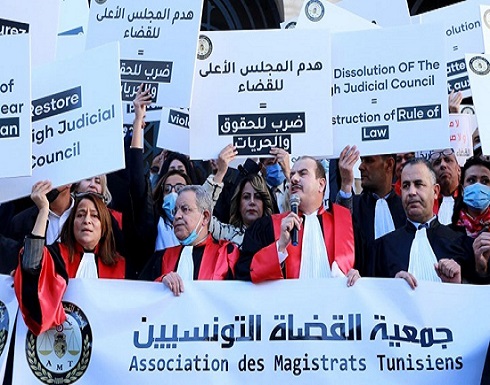 مصادر: محكمة تونسية ترفض مرسوما رئاسيا بإعفاء 47 قاضيا مصادر: محكمة تونسية ترفض مرسوما رئاسيا بإعفاء 47 قاضيا